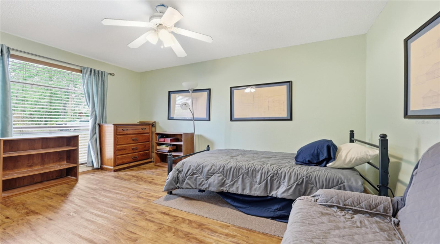Gainesville, Florida 32653, 3 Bedroom Bedrooms, ,2 Bathroombathrooms,Residential,For Sale,54Th,0,Mfrgc539143