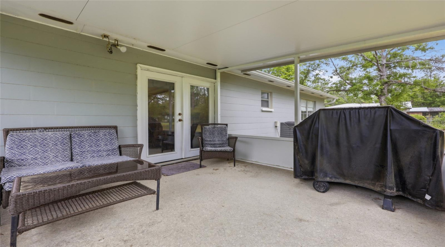 Gainesville, Florida 32653, 3 Bedroom Bedrooms, ,2 Bathroombathrooms,Residential,For Sale,54Th,0,Mfrgc539143