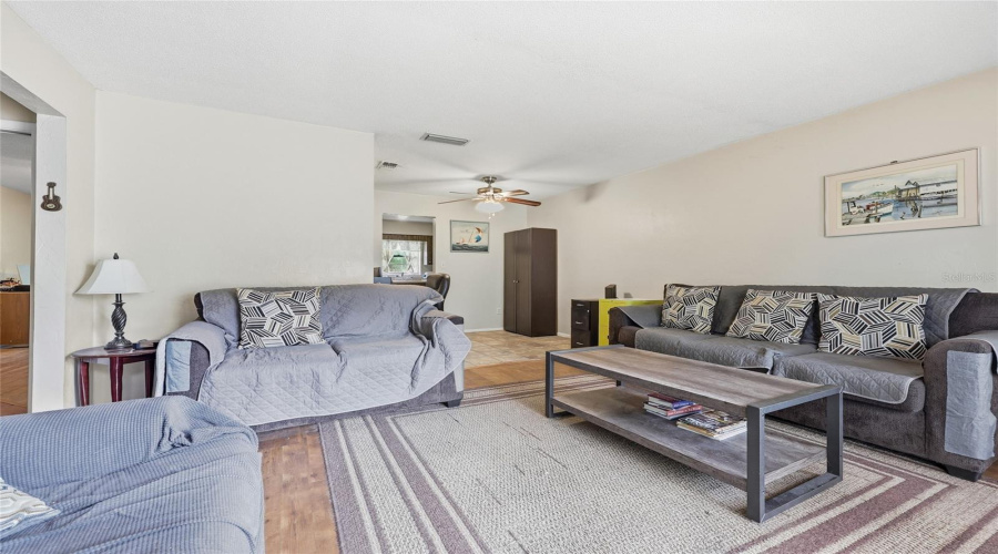 Gainesville, Florida 32653, 3 Bedroom Bedrooms, ,2 Bathroombathrooms,Residential,For Sale,54Th,0,Mfrgc539143