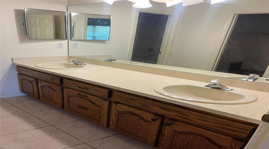 Okeechobee, Florida 34974, 4 Bedroom Bedrooms, ,2 Bathroombathrooms,Residential,For Sale,14Th,0,Mfrom728061