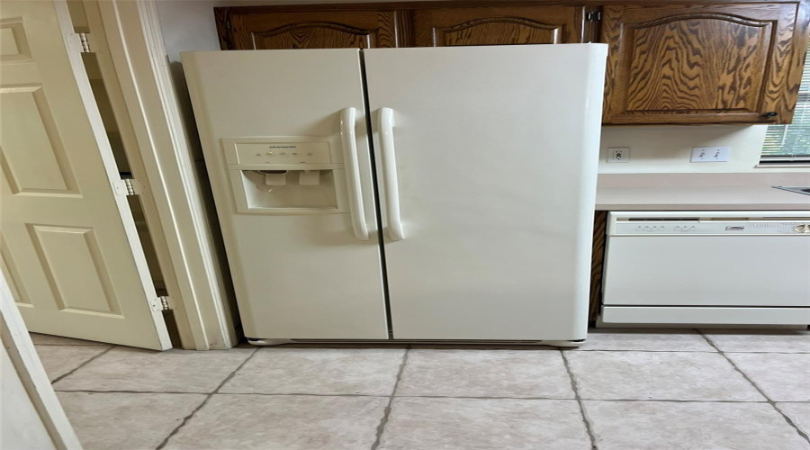 Okeechobee, Florida 34974, 4 Bedroom Bedrooms, ,2 Bathroombathrooms,Residential,For Sale,14Th,0,Mfrom728061