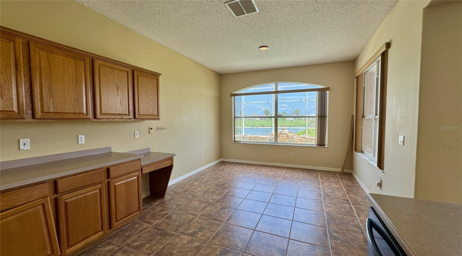 Kissimmee, Florida 34746, 4 Bedroom Bedrooms, ,2 Bathroombathrooms,Residential,For Sale,Putter,0,Mfro6436932