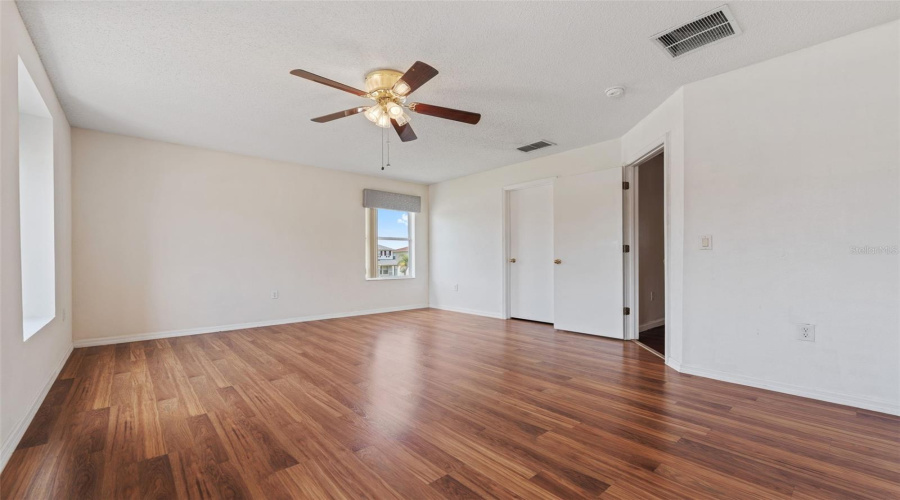Kissimmee, Florida 34744, 5 Bedroom Bedrooms, ,3 Bathroombathrooms,Residential,For Sale,Neptune Pointe,0,Mfrs5149687