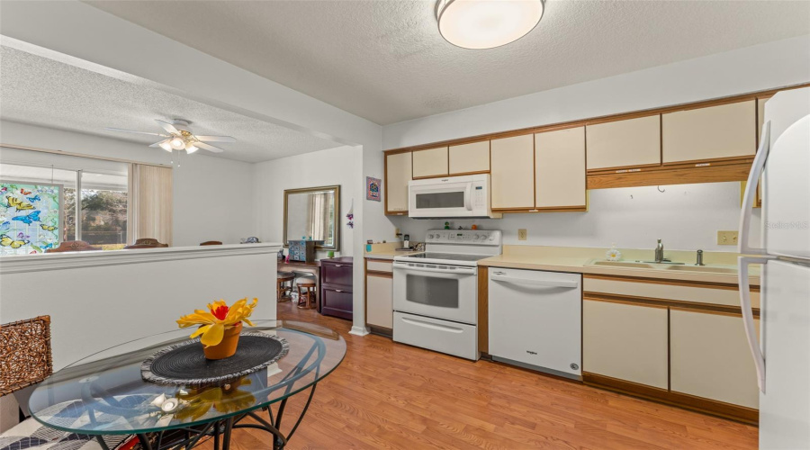 Orlando, Florida 32812, 2 Bedroom Bedrooms, ,2 Bathroombathrooms,Residential,For Sale,Dover Village,0,Mfro6384292