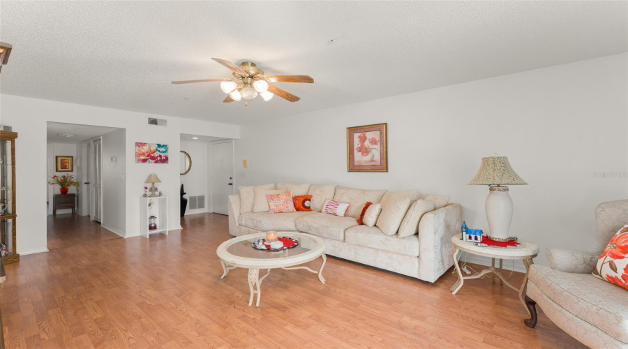 Orlando, Florida 32812, 2 Bedroom Bedrooms, ,2 Bathroombathrooms,Residential,For Sale,Dover Village,0,Mfro6384292