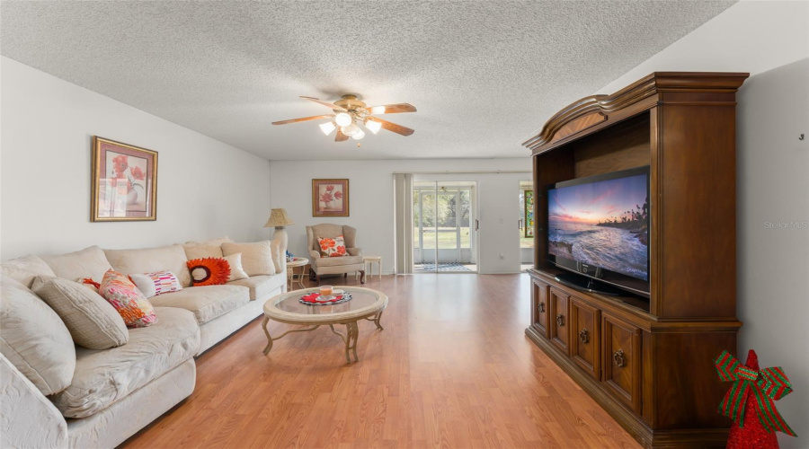 Orlando, Florida 32812, 2 Bedroom Bedrooms, ,2 Bathroombathrooms,Residential,For Sale,Dover Village,0,Mfro6384292