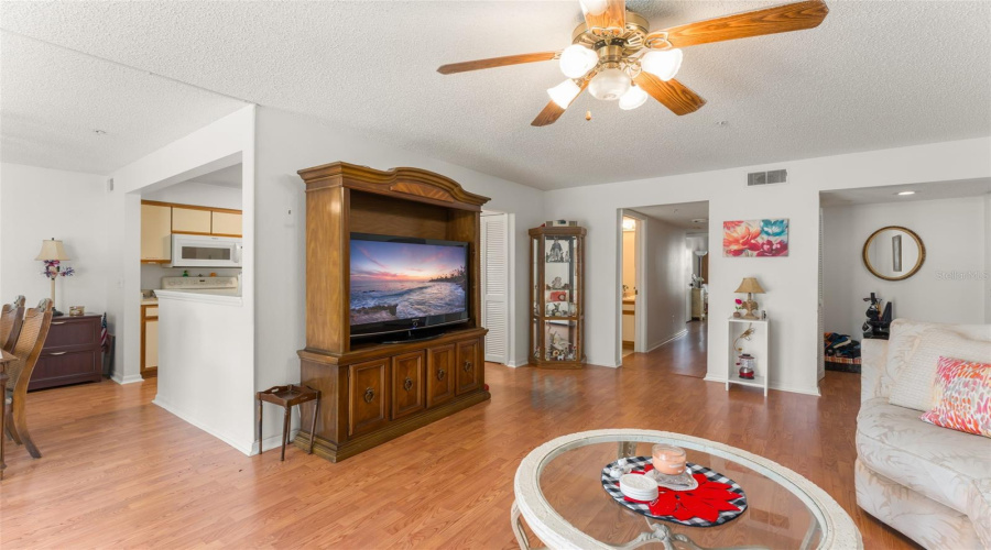 Orlando, Florida 32812, 2 Bedroom Bedrooms, ,2 Bathroombathrooms,Residential,For Sale,Dover Village,0,Mfro6384292