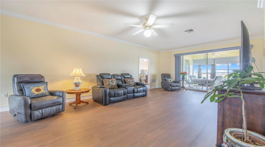 Lake Wales, Florida 33859, 3 Bedroom Bedrooms, ,2 Bathroombathrooms,Residential,For Sale,Dunmore,0,Mfrs5141060