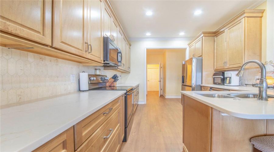 Lake Wales, Florida 33859, 3 Bedroom Bedrooms, ,2 Bathroombathrooms,Residential,For Sale,Dunmore,0,Mfrs5141060