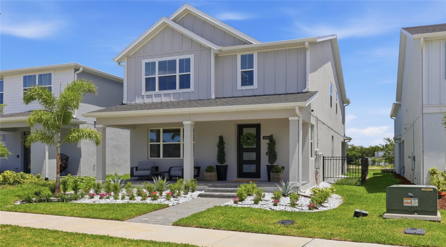 Apopka, Florida 32703, 4 Bedroom Bedrooms, ,3 Bathroombathrooms,Residential,For Sale,Crowncrest,0,Mfro6415913