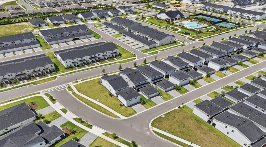 Apopka, Florida 32703, 4 Bedroom Bedrooms, ,3 Bathroombathrooms,Residential,For Sale,Crowncrest,0,Mfro6415913