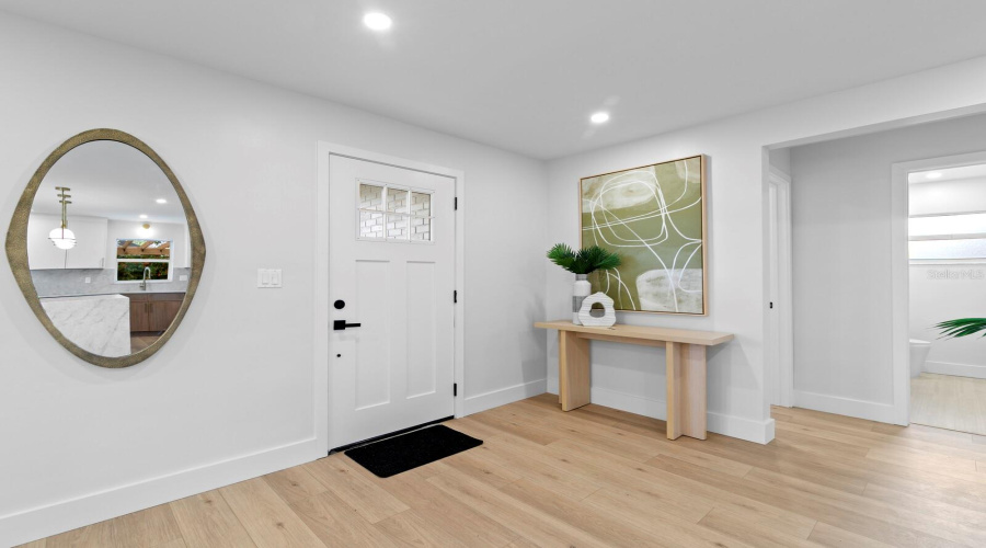 St Petersburg, Florida 33705, 3 Bedroom Bedrooms, ,2 Bathroombathrooms,Residential,For Sale,14Th,0,Mfrtb8536036