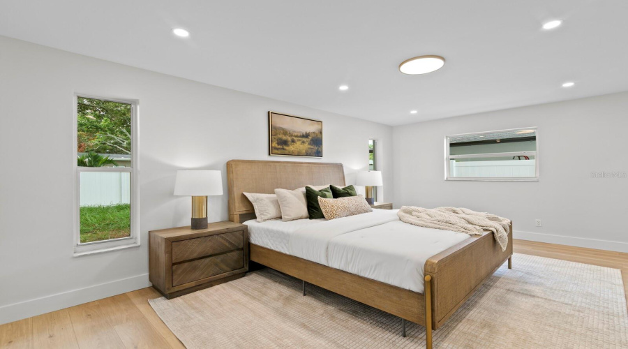 St Petersburg, Florida 33705, 3 Bedroom Bedrooms, ,2 Bathroombathrooms,Residential,For Sale,14Th,0,Mfrtb8536036
