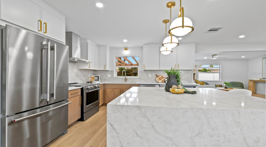 St Petersburg, Florida 33705, 3 Bedroom Bedrooms, ,2 Bathroombathrooms,Residential,For Sale,14Th,0,Mfrtb8536036
