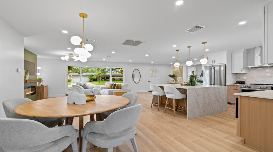 St Petersburg, Florida 33705, 3 Bedroom Bedrooms, ,2 Bathroombathrooms,Residential,For Sale,14Th,0,Mfrtb8536036