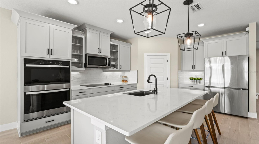 Nokomis, Florida 34275, 5 Bedroom Bedrooms, ,3 Bathroombathrooms,Residential,For Sale,Sun Chaser,0,Mfrn6144206