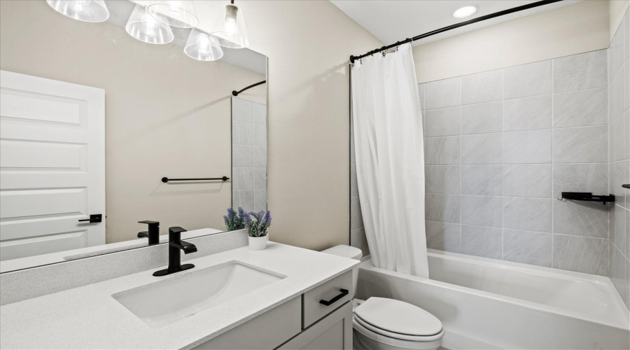 Nokomis, Florida 34275, 5 Bedroom Bedrooms, ,3 Bathroombathrooms,Residential,For Sale,Sun Chaser,0,Mfrn6144206