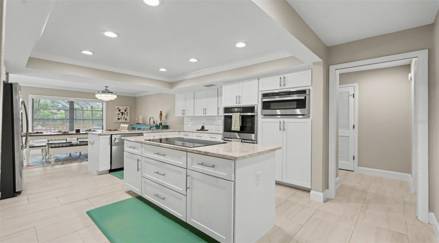 Oldsmar, Florida 34677, 4 Bedroom Bedrooms, ,4 Bathroombathrooms,Residential,For Sale,Holly Hill,0,Mfrtb8529182