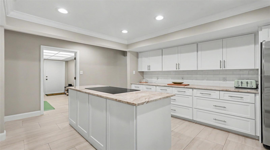 Oldsmar, Florida 34677, 4 Bedroom Bedrooms, ,4 Bathroombathrooms,Residential,For Sale,Holly Hill,0,Mfrtb8529182