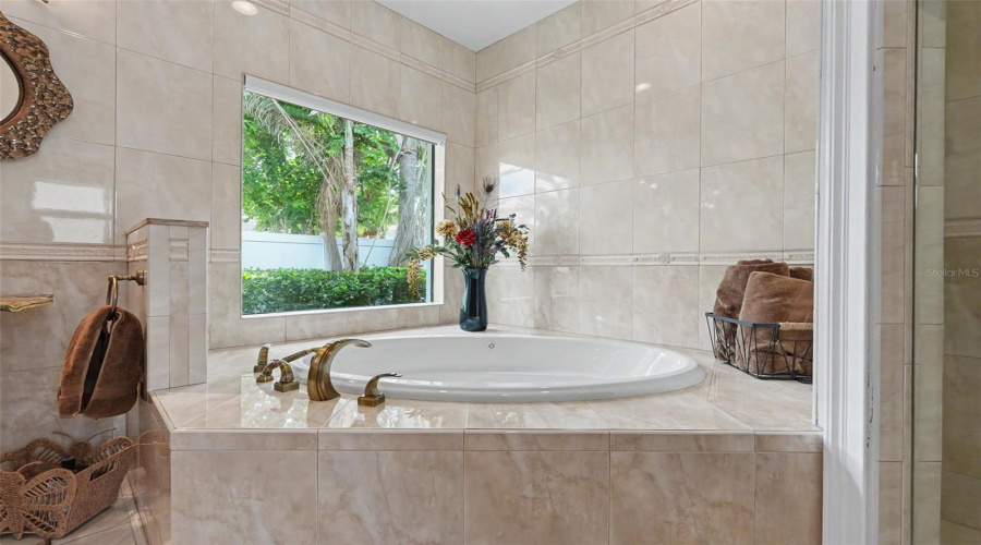 Oldsmar, Florida 34677, 4 Bedroom Bedrooms, ,4 Bathroombathrooms,Residential,For Sale,Holly Hill,0,Mfrtb8529182
