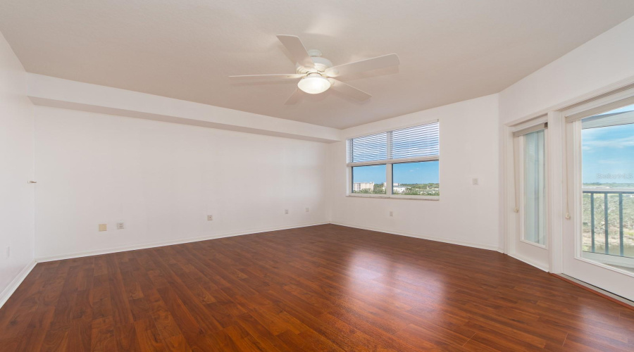 St Petersburg, Florida 33708, 2 Bedroom Bedrooms, ,2 Bathroombathrooms,Residential,For Sale,Shoreline,0,Mfrtb8471256