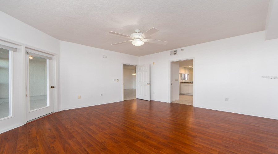 St Petersburg, Florida 33708, 2 Bedroom Bedrooms, ,2 Bathroombathrooms,Residential,For Sale,Shoreline,0,Mfrtb8471256