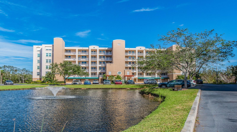 St Petersburg, Florida 33708, 2 Bedroom Bedrooms, ,2 Bathroombathrooms,Residential,For Sale,Shoreline,0,Mfrtb8471256