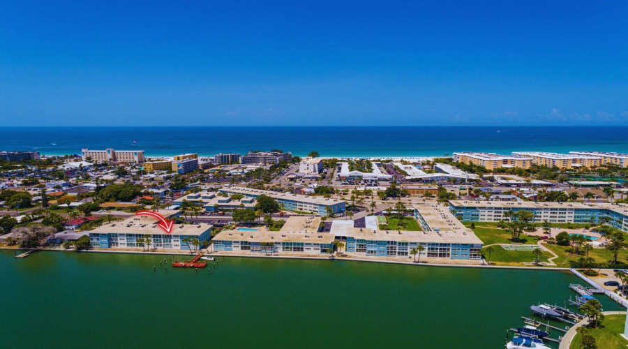 Unit On Boca Ciega Bay &Amp; A Short Walk To Beach On Gulf Of Mexico.