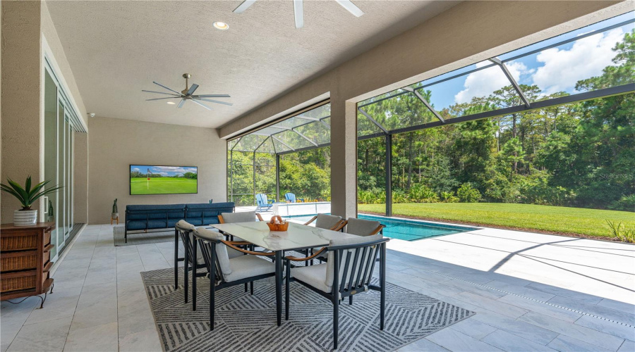 Large Covered Lanai
