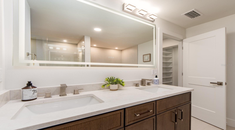 Dunedin, Florida 34698, 4 Bedroom Bedrooms, ,2 Bathroombathrooms,Residential,For Sale,Castille,0,Mfrtb8530842