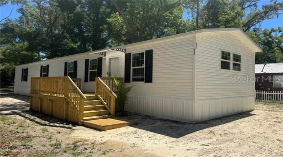 Trenton, Florida 32693, 3 Bedroom Bedrooms, ,2 Bathroombathrooms,Residential,For Sale,82Nd,0,Mfrgc540588