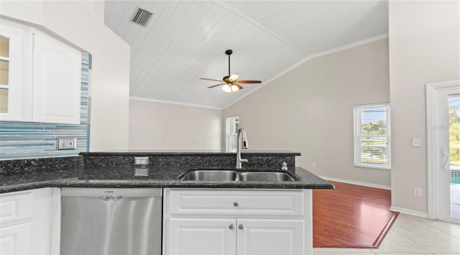 Tampa, Florida 33626, 4 Bedroom Bedrooms, ,2 Bathroombathrooms,Residential,For Sale,Breland,0,Mfrtb8510327