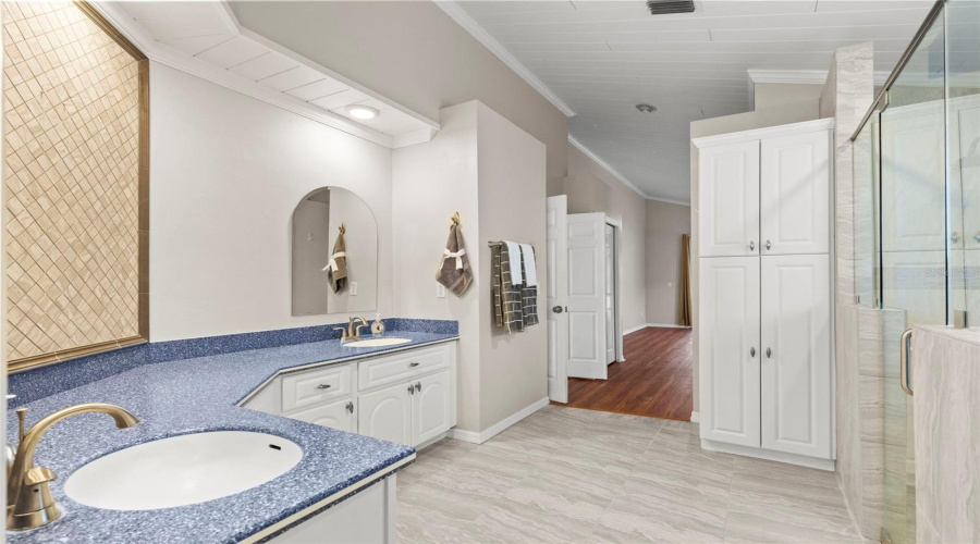 Tampa, Florida 33626, 4 Bedroom Bedrooms, ,2 Bathroombathrooms,Residential,For Sale,Breland,0,Mfrtb8510327