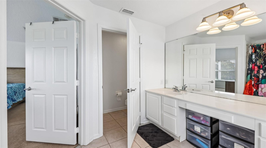 Orlando, Florida 32828, 3 Bedroom Bedrooms, ,2 Bathroombathrooms,Residential,For Sale,Bellinkoff,0,Mfro6396700