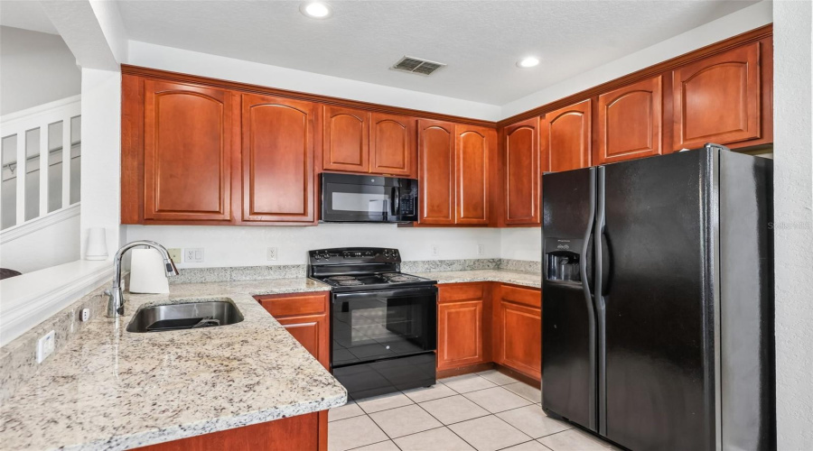 Orlando, Florida 32828, 3 Bedroom Bedrooms, ,2 Bathroombathrooms,Residential,For Sale,Bellinkoff,0,Mfro6396700