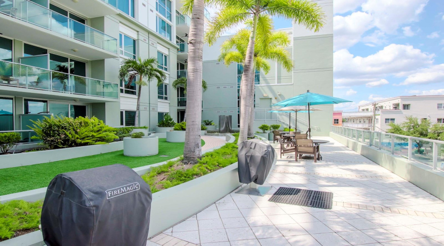 Tampa, Florida 33602, 2 Bedroom Bedrooms, ,2 Bathroombathrooms,Residential,For Sale,Channelside,0,Mfrtb8542319