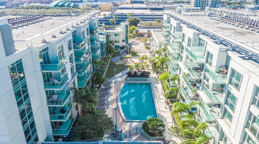 Tampa, Florida 33602, 2 Bedroom Bedrooms, ,2 Bathroombathrooms,Residential,For Sale,Channelside,0,Mfrtb8542319