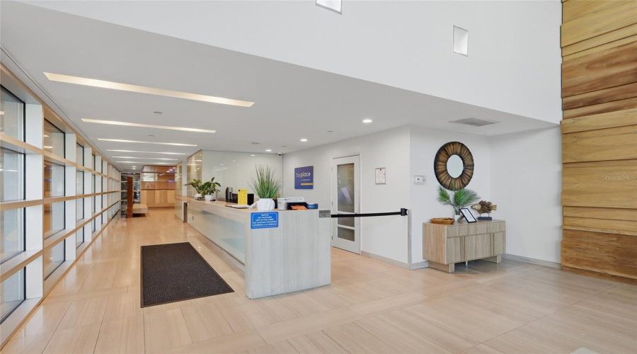 Tampa, Florida 33602, 2 Bedroom Bedrooms, ,2 Bathroombathrooms,Residential,For Sale,Channelside,0,Mfrtb8542319