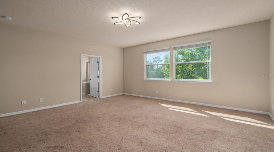 Orlando, Florida 32811, 4 Bedroom Bedrooms, ,2 Bathroombathrooms,Residential,For Sale,Dove Tree,0,Mfro6412846