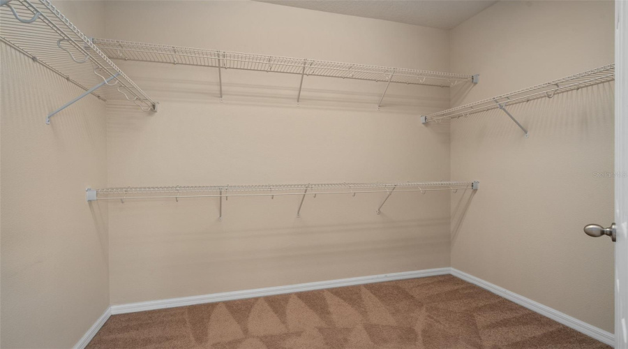 Orlando, Florida 32811, 4 Bedroom Bedrooms, ,2 Bathroombathrooms,Residential,For Sale,Dove Tree,0,Mfro6412846