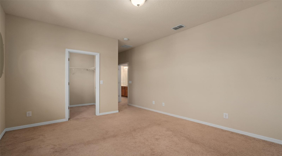 Orlando, Florida 32811, 4 Bedroom Bedrooms, ,2 Bathroombathrooms,Residential,For Sale,Dove Tree,0,Mfro6412846