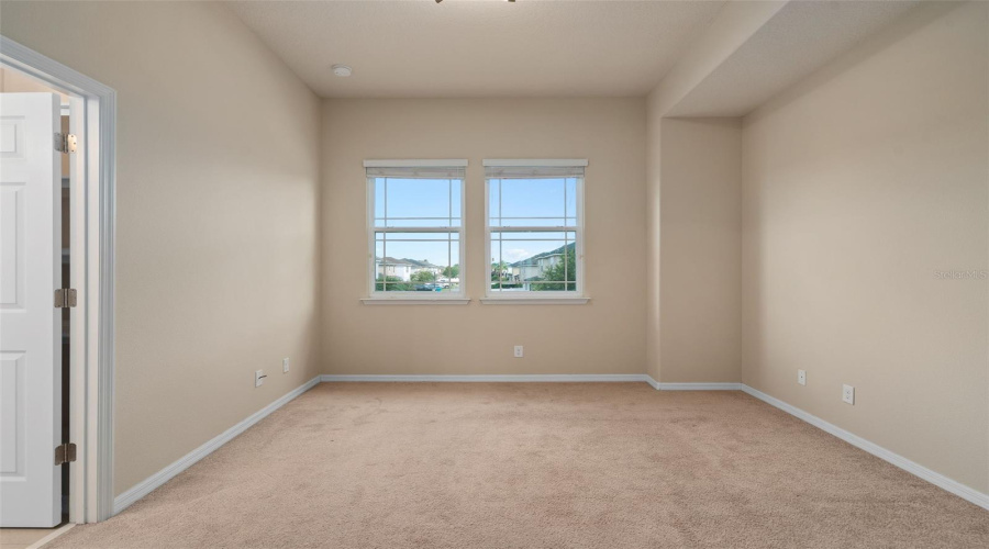 Orlando, Florida 32811, 4 Bedroom Bedrooms, ,2 Bathroombathrooms,Residential,For Sale,Dove Tree,0,Mfro6412846