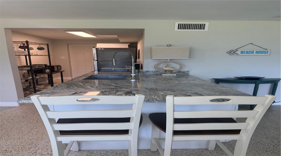 South Pasadena, Florida 33707, 1 Bedroom Bedrooms, ,1 Bathroombathrooms,Residential,For Sale,Shore,0,Mfrtb8537146