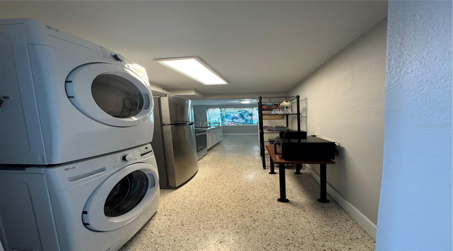 South Pasadena, Florida 33707, 1 Bedroom Bedrooms, ,1 Bathroombathrooms,Residential,For Sale,Shore,0,Mfrtb8537146