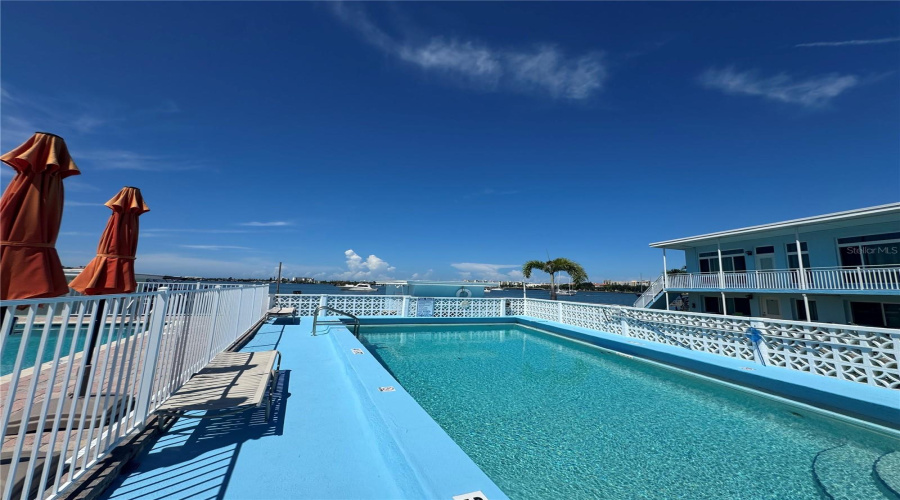South Pasadena, Florida 33707, 1 Bedroom Bedrooms, ,1 Bathroombathrooms,Residential,For Sale,Shore,0,Mfrtb8537146