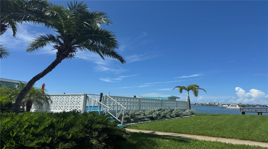 South Pasadena, Florida 33707, 1 Bedroom Bedrooms, ,1 Bathroombathrooms,Residential,For Sale,Shore,0,Mfrtb8537146