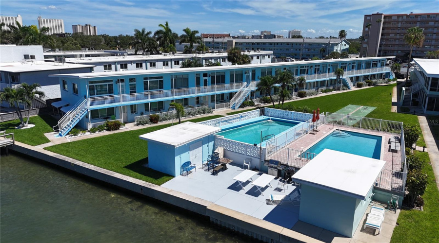 South Pasadena, Florida 33707, 1 Bedroom Bedrooms, ,1 Bathroombathrooms,Residential,For Sale,Shore,0,Mfrtb8537146