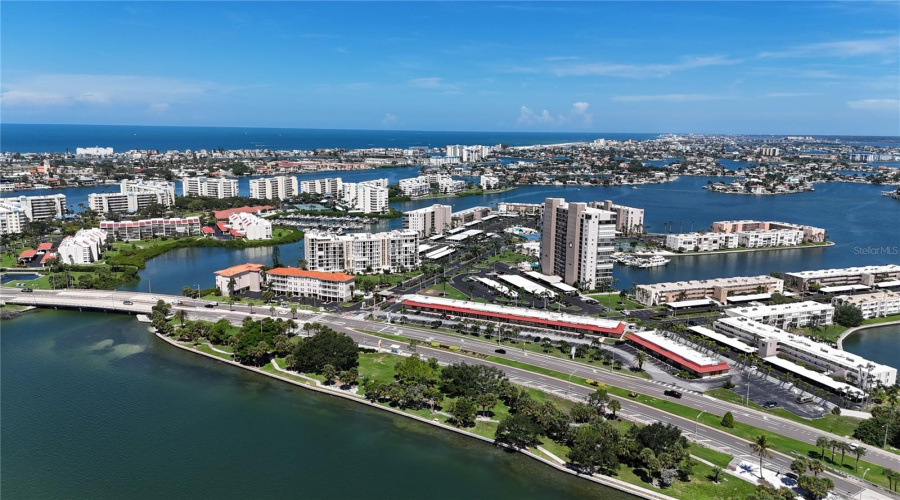 South Pasadena, Florida 33707, 1 Bedroom Bedrooms, ,1 Bathroombathrooms,Residential,For Sale,Shore,0,Mfrtb8537146