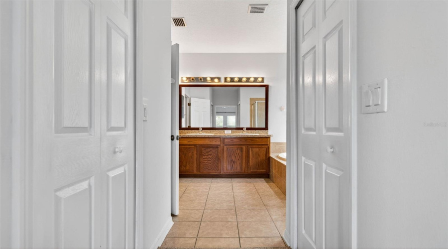 Ruskin, Florida 33570, 5 Bedroom Bedrooms, ,4 Bathroombathrooms,Residential,For Sale,Marion Hill,0,Mfrtb8496851