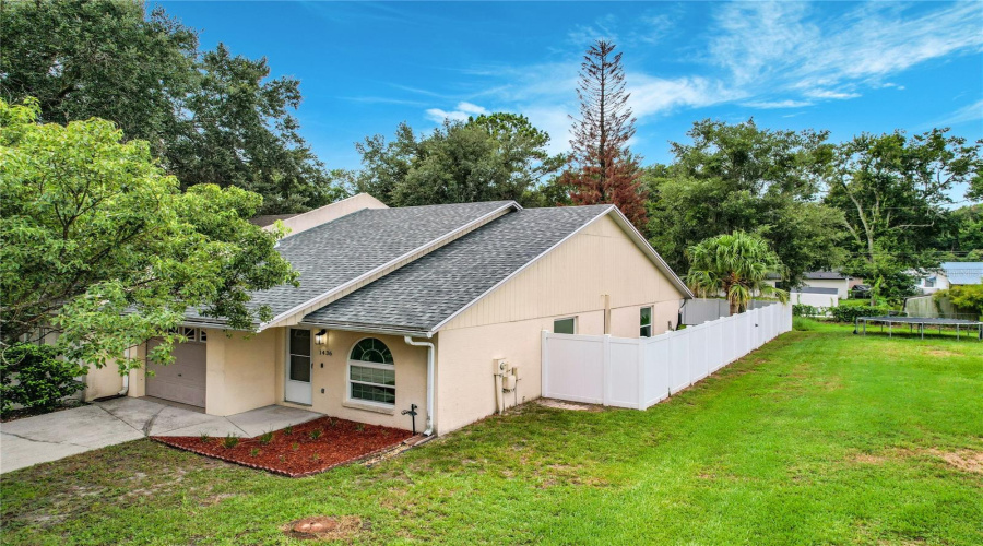 Lakeland, Florida 33810, 3 Bedroom Bedrooms, ,2 Bathroombathrooms,Residential,For Sale,Shirley,0,Mfrl4963526